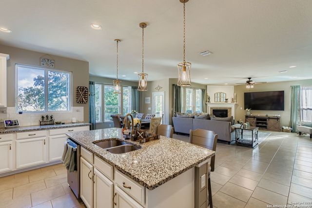 10639 Hibiscus Cove, Helotes, TX 78023