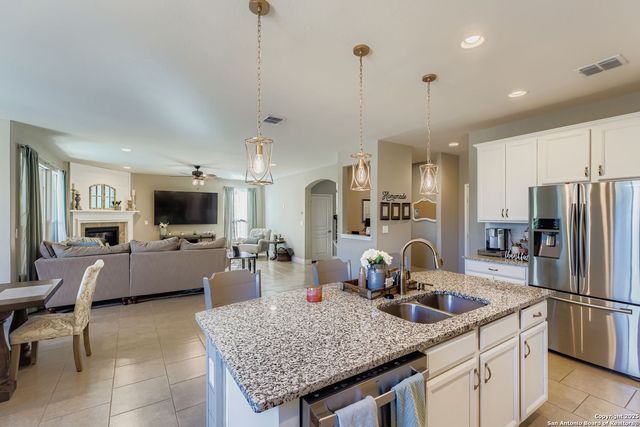 10639 Hibiscus Cove, Helotes, TX 78023