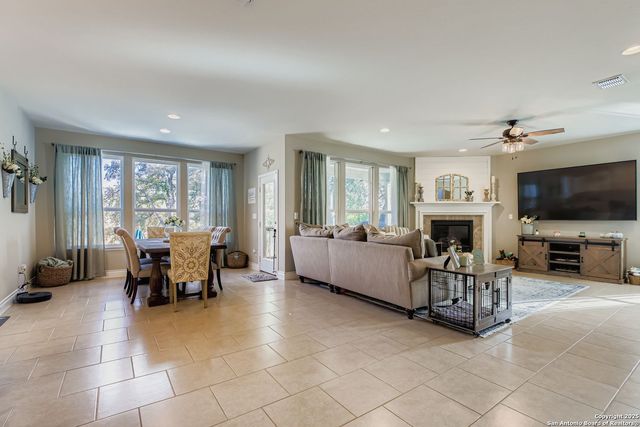 10639 Hibiscus Cove, Helotes, TX 78023