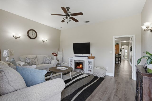 105 Meadow Green Street, Prosper, TX 75078