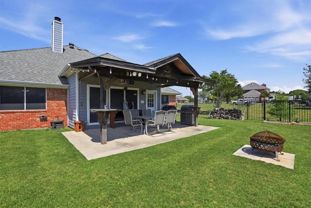 105 Meadow Green Street, Prosper, TX 75078