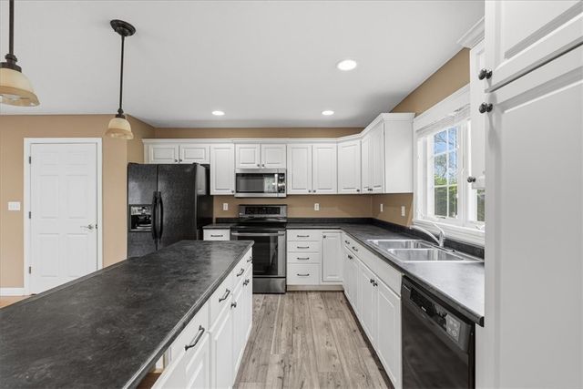 243 Hytyre Farms Dr, West Deer, PA 15044