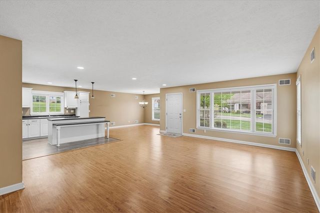 243 Hytyre Farms Dr, West Deer, PA 15044