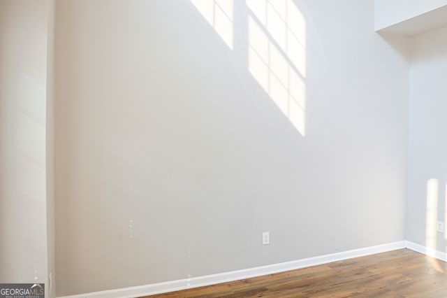 910 Lakeside Court, Loganville, GA 30052