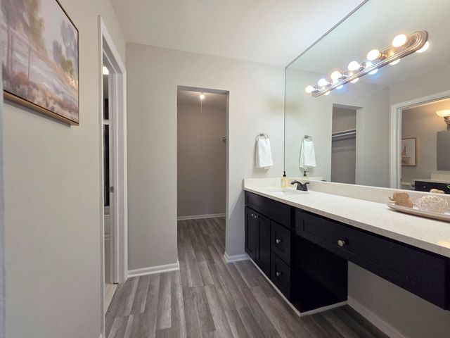 5001 Carriage Way Drive 116, Rolling Meadows, IL 60008