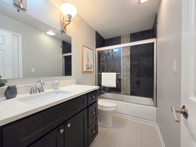 5001 Carriage Way Drive 116, Rolling Meadows, IL 60008