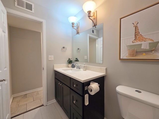 5001 Carriage Way Drive 116, Rolling Meadows, IL 60008