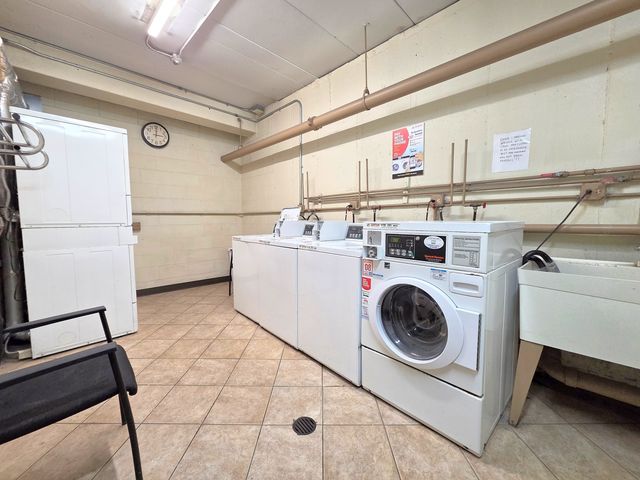 5001 Carriage Way Drive 116, Rolling Meadows, IL 60008