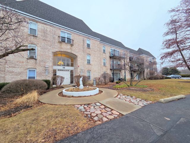 5001 Carriage Way Drive 116, Rolling Meadows, IL 60008