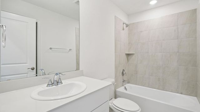 6624 Valley Lake Lane, Fort Worth, TX 76036