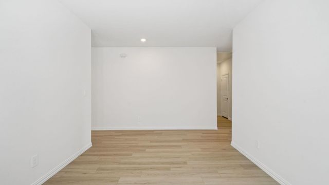 6624 Valley Lake Lane, Fort Worth, TX 76036