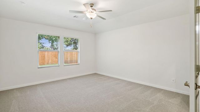 6624 Valley Lake Lane, Fort Worth, TX 76036