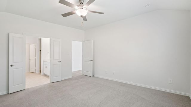 6624 Valley Lake Lane, Fort Worth, TX 76036
