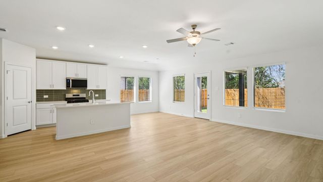 6624 Valley Lake Lane, Fort Worth, TX 76036