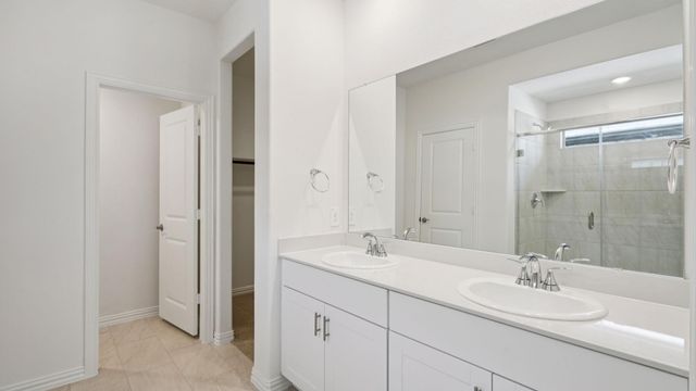 6624 Valley Lake Lane, Fort Worth, TX 76036
