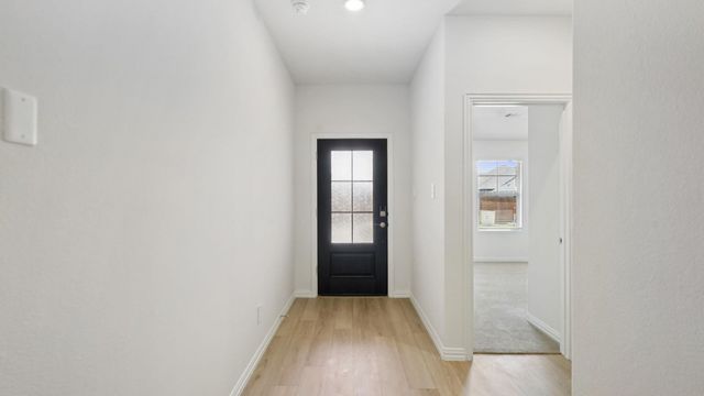 6624 Valley Lake Lane, Fort Worth, TX 76036