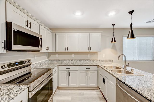 12326 Indigo Montage Road 5, Las Vegas, NV 89183