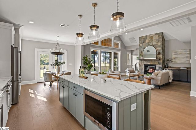 208 Forest Park Drive, Simpsonville, SC 29681