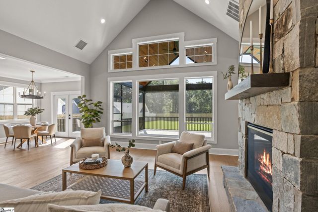 208 Forest Park Drive, Simpsonville, SC 29681