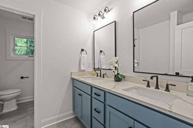 208 Forest Park Drive, Simpsonville, SC 29681