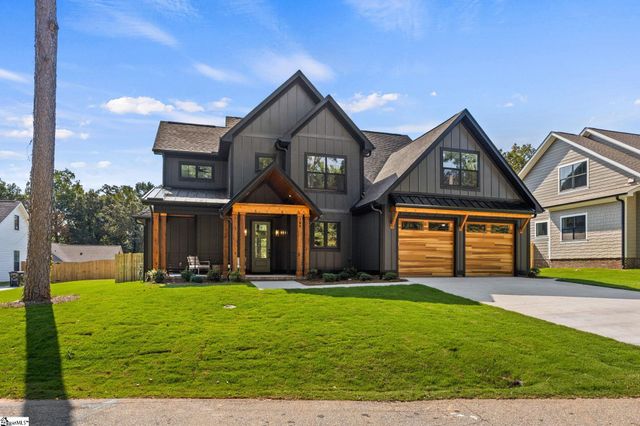 208 Forest Park Drive, Simpsonville, SC 29681