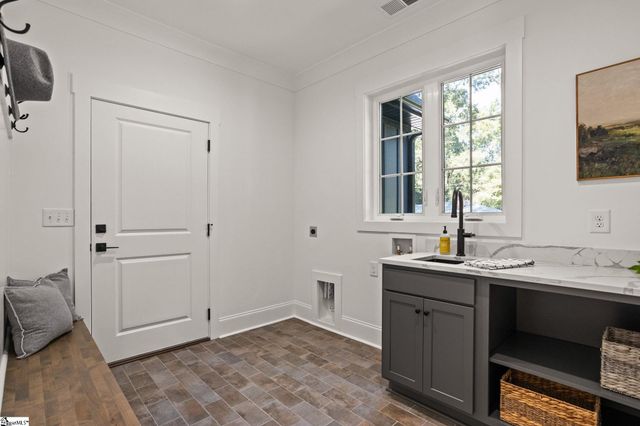 208 Forest Park Drive, Simpsonville, SC 29681