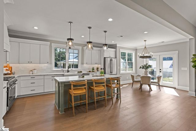 208 Forest Park Drive, Simpsonville, SC 29681