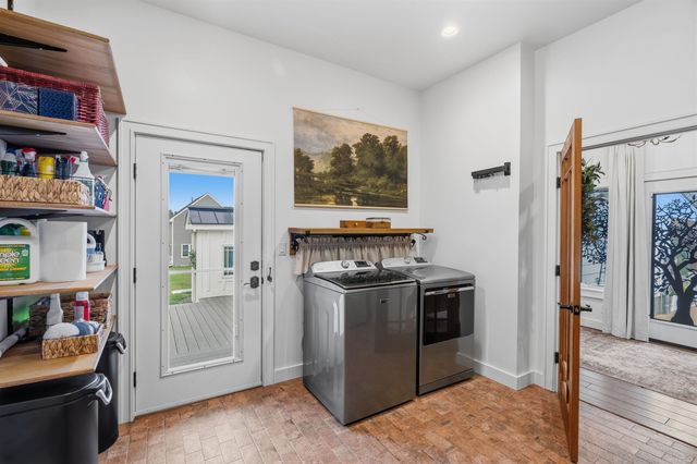 158 Pinecrest Road, Litchfield, NH 03052