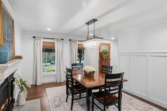 158 Pinecrest Road, Litchfield, NH 03052