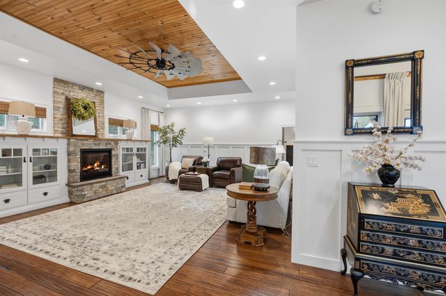 158 Pinecrest Road, Litchfield, NH 03052