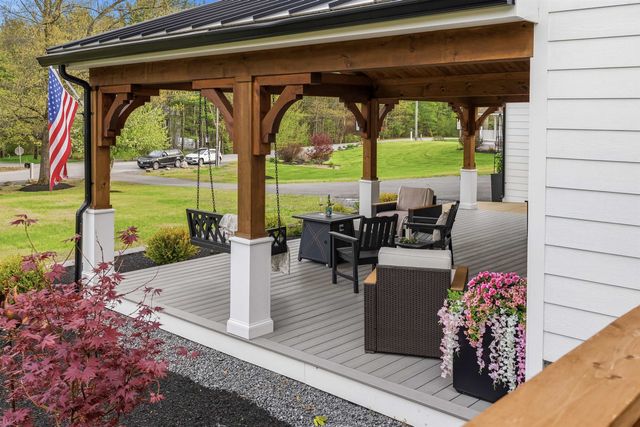 158 Pinecrest Road, Litchfield, NH 03052