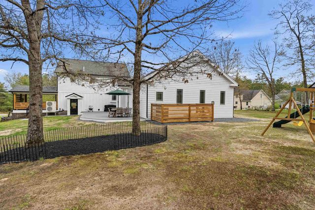 158 Pinecrest Road, Litchfield, NH 03052