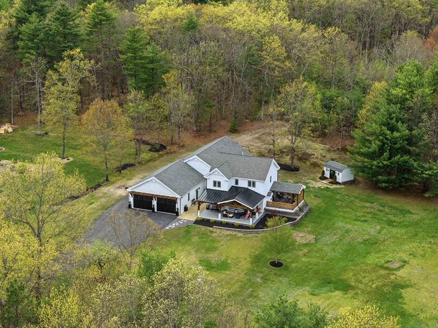 158 Pinecrest Road, Litchfield, NH 03052