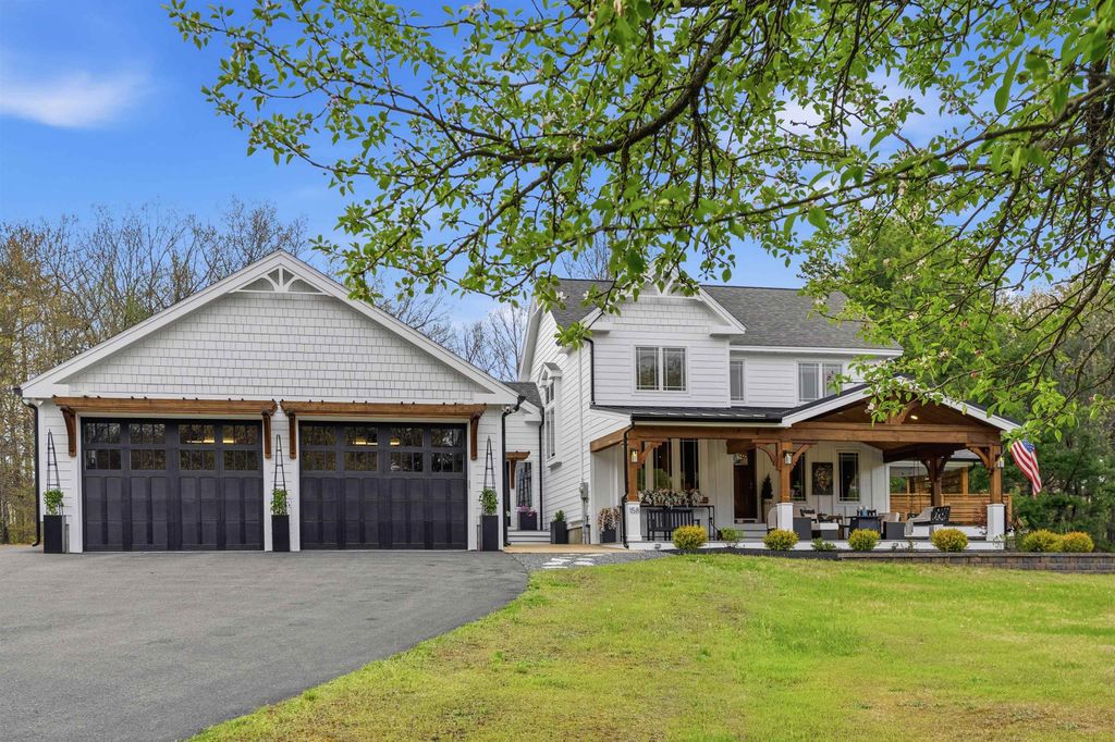 158 Pinecrest Road, Litchfield, NH 03052