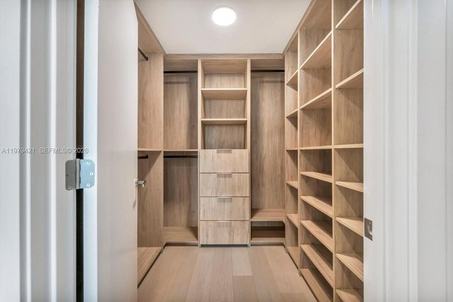 9201 E Bay Harbor Dr 503, Bal Harbour, FL 33154