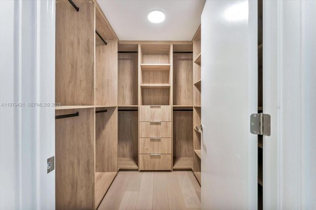 9201 E Bay Harbor Dr 503, Bal Harbour, FL 33154