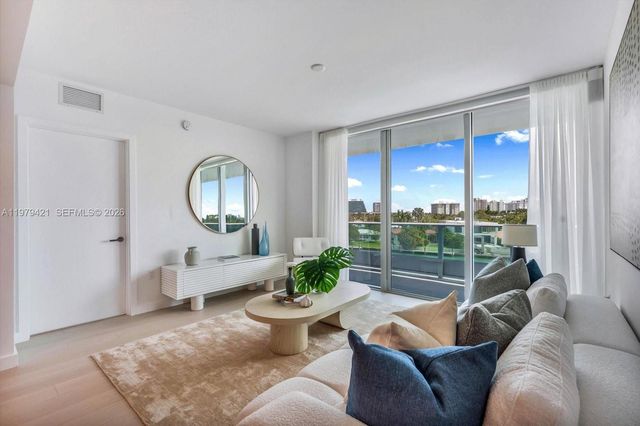 9201 E Bay Harbor Dr 503, Bal Harbour, FL 33154