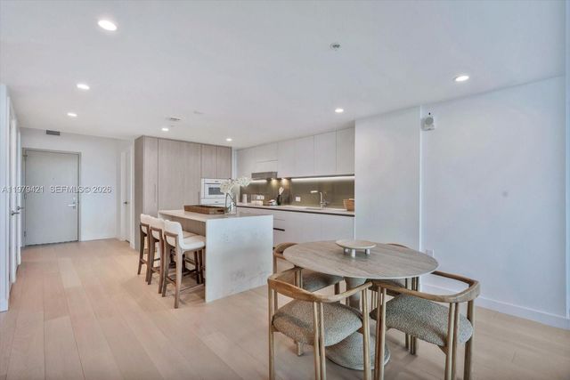 9201 E Bay Harbor Dr 503, Bal Harbour, FL 33154