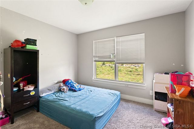 2814 Rolling Creek Drive, Jeffersonville, IN 47130