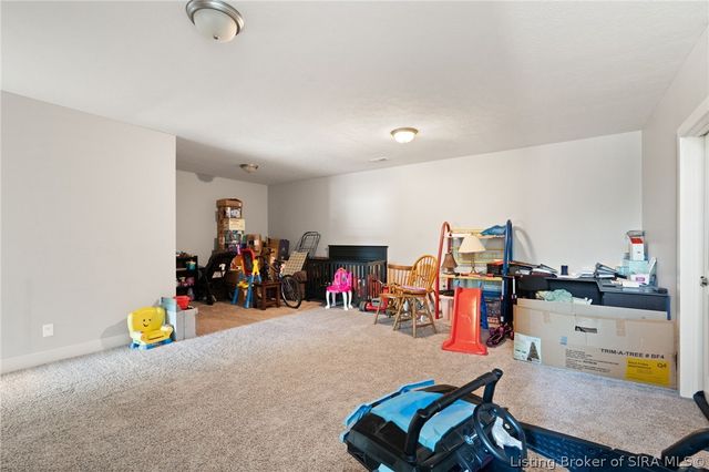 2814 Rolling Creek Drive, Jeffersonville, IN 47130
