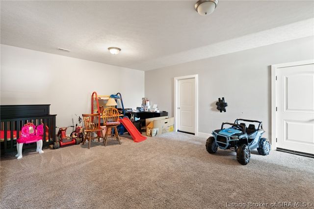 2814 Rolling Creek Drive, Jeffersonville, IN 47130