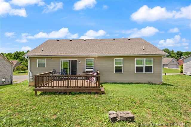 2814 Rolling Creek Drive, Jeffersonville, IN 47130