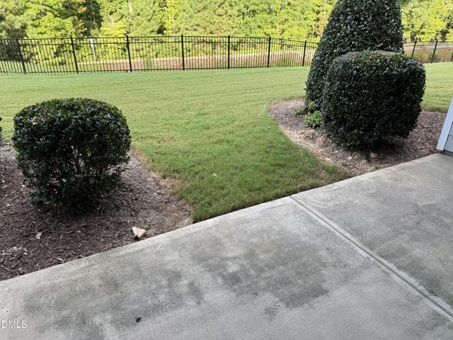 516 Skymont Drive, Holly Springs, NC 27540