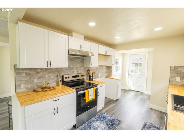 1925 Ne LIBERTY St, Salem, OR 97301