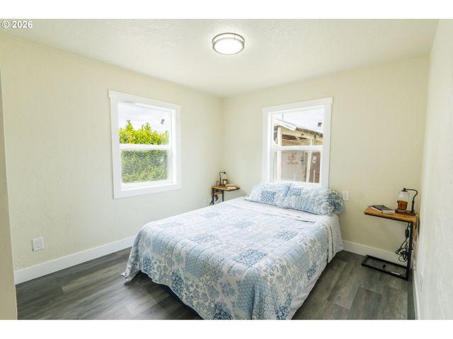 1925 Ne LIBERTY St, Salem, OR 97301