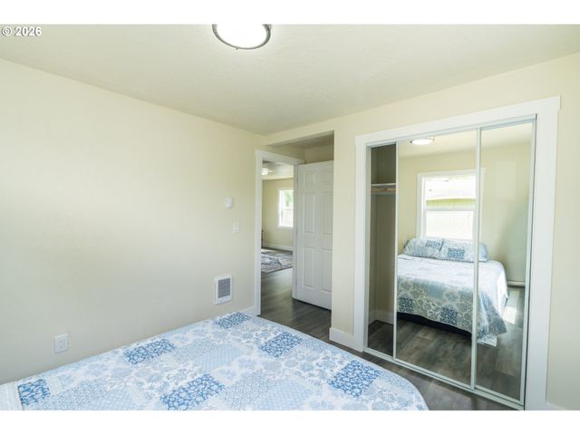 1925 Ne LIBERTY St, Salem, OR 97301