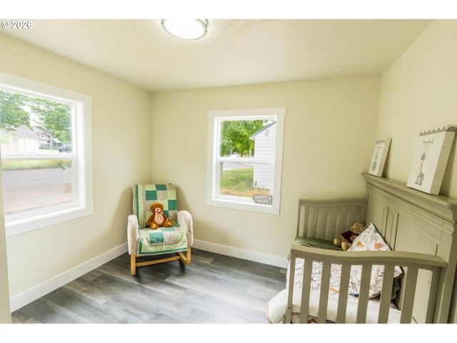 1925 Ne LIBERTY St, Salem, OR 97301