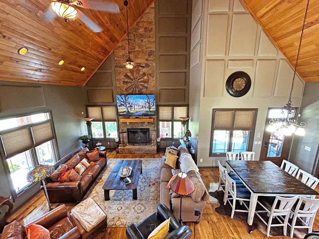 110 Giles Ln, Gallatin, TN 37066