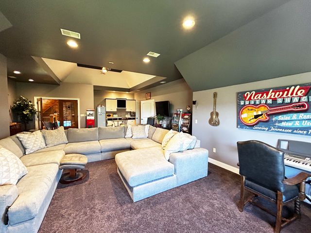 110 Giles Ln, Gallatin, TN 37066