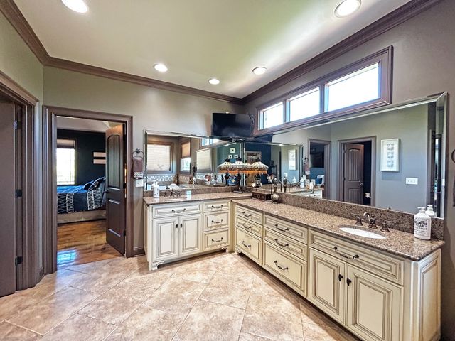 110 Giles Ln, Gallatin, TN 37066